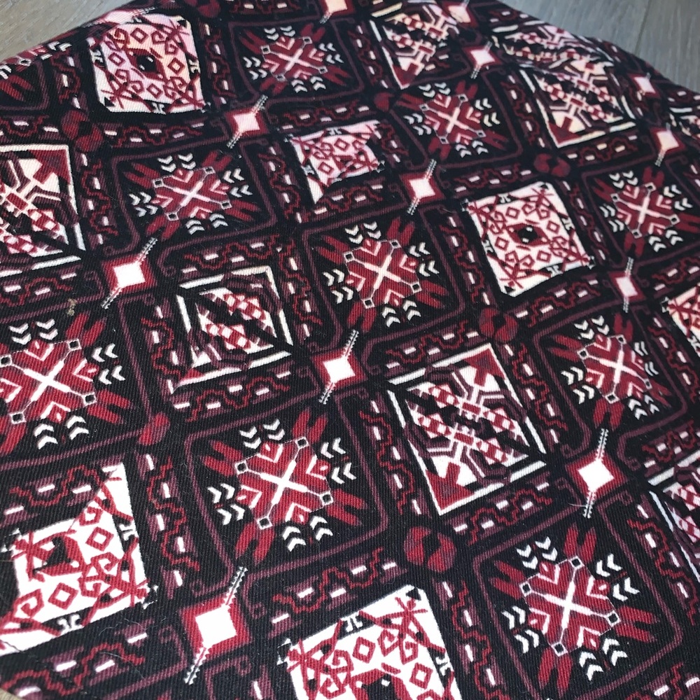 Patterned Mini Skirt - Picture 3 of 3